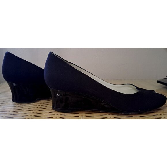 Bruno Magli Women's 9.5 Black Wedge Peep Toe Pumps 2" Heels - Picture 6 of 10